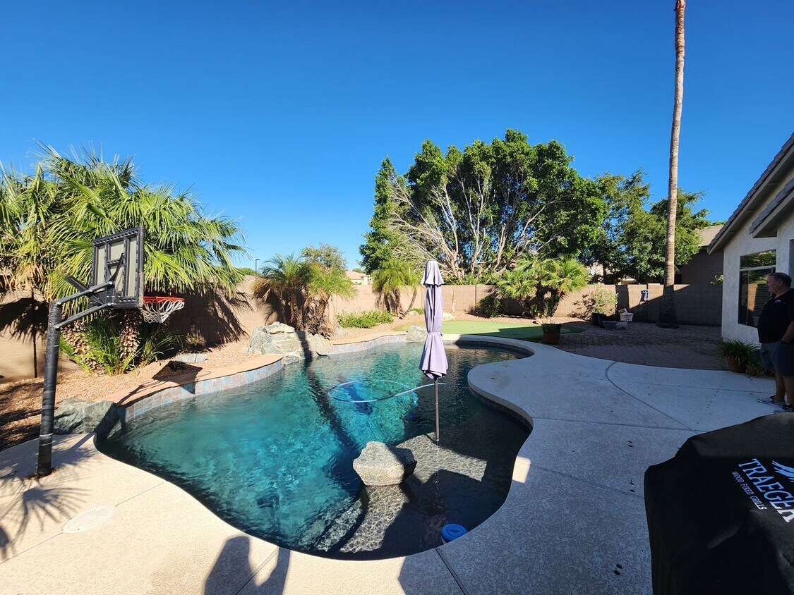 Foto principal - Stunning home in Chandler available for re...