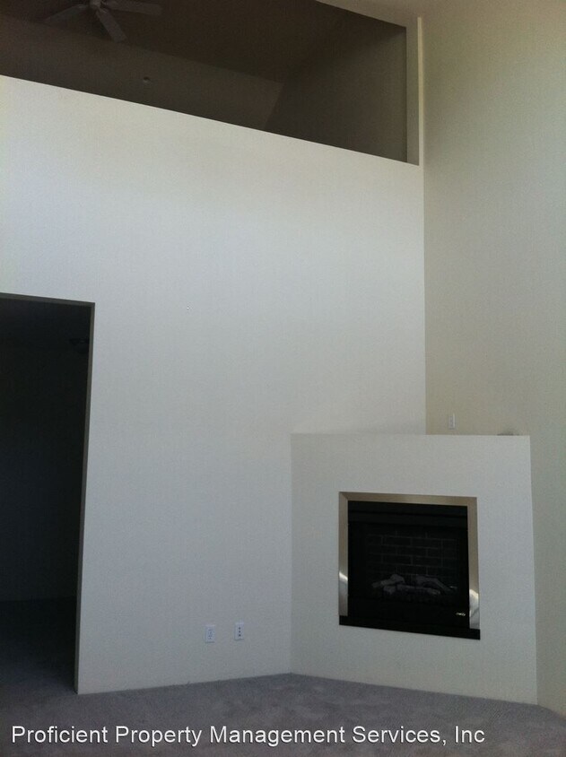 Foto principal - 3 br, 3 bath House - 303 Bellows