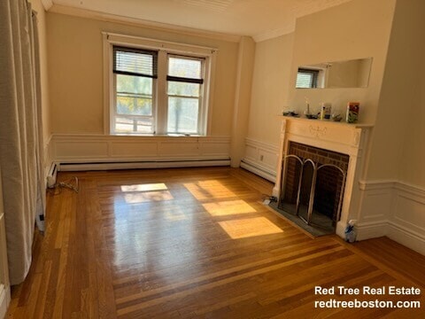 Primary Photo - 1645 Commonwealth Ave