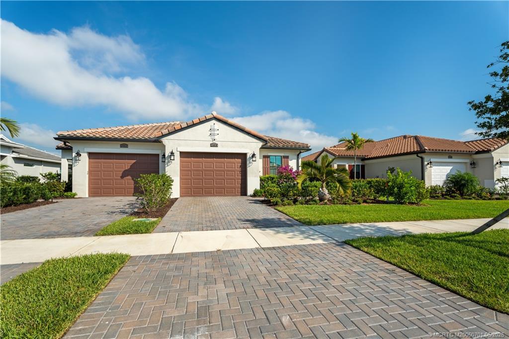 Foto principal - 27070 SW Viterbo Wy