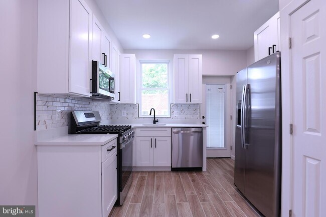 Foto del edificio - 2039 Rosedale St NE