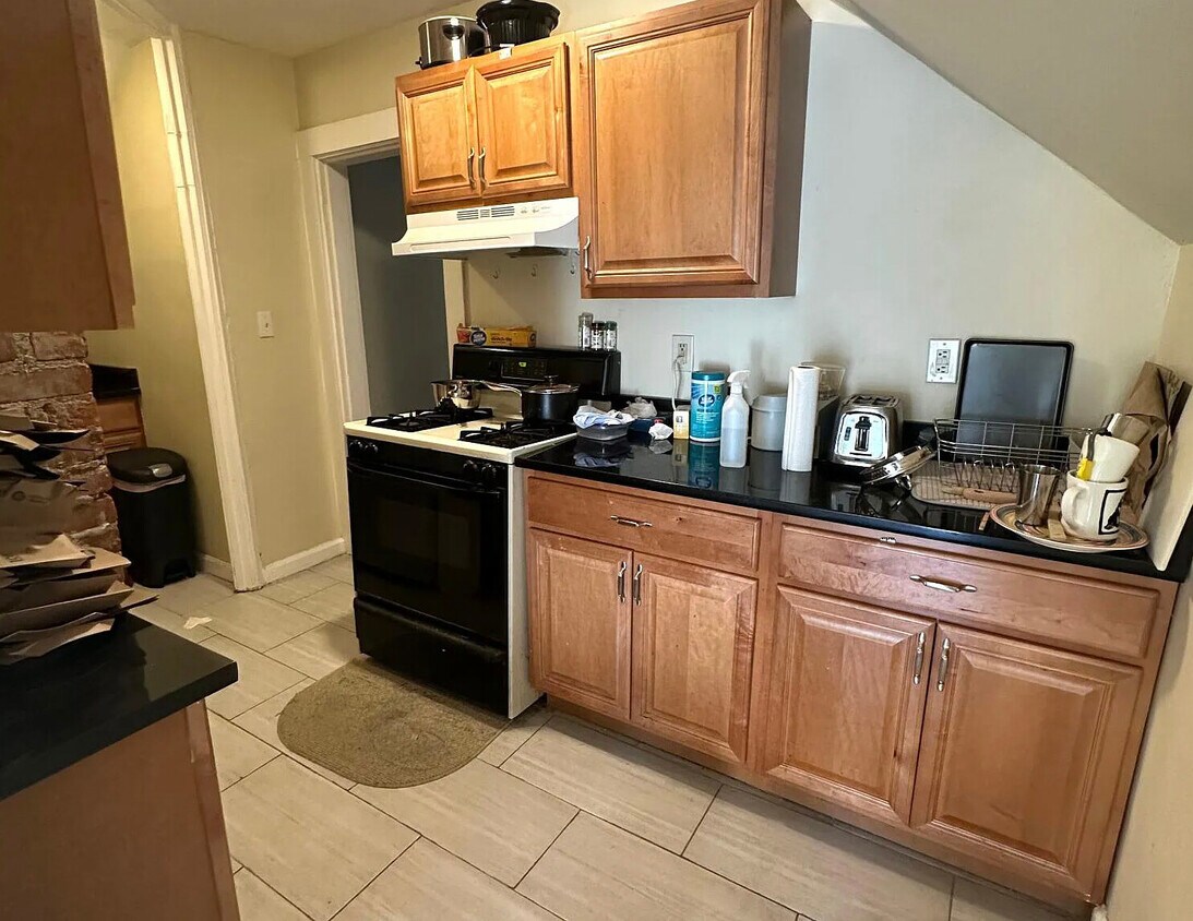 24 Boulevard Ter Unit 3, Boston, MA 02134 Condo for Rent in Boston