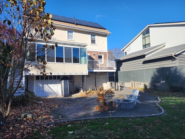 Foto del edificio - 744 Watertown St