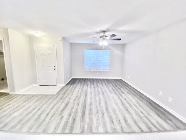 Foto del edificio - 4414 Peppermint Hill Ln