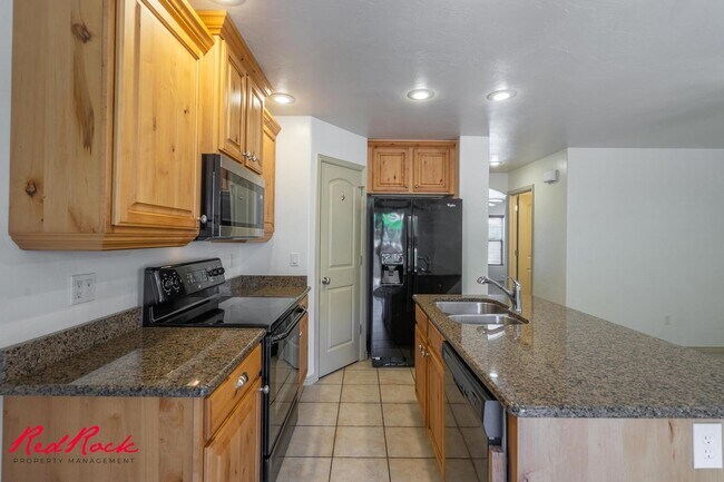 Foto del edificio - 3 Bedroom Townhome In Fossil Hills!