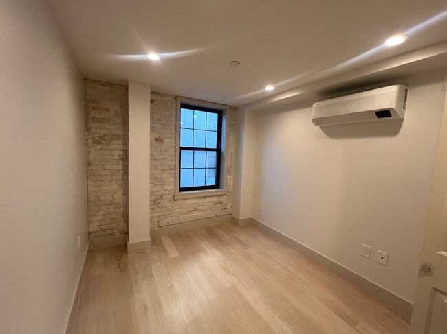 Building Photo - 21 Avenue B
