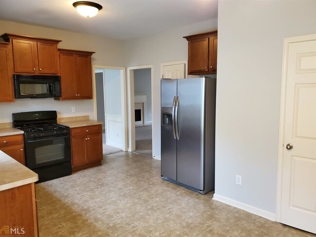 Building Photo - 913 Lakeside Ct