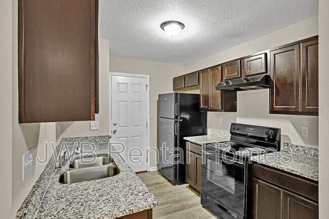 Foto del edificio - 1003 Kenmore St