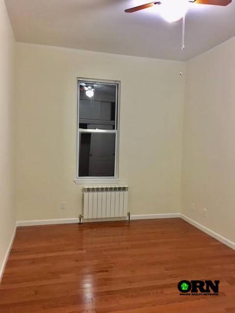 Foto del edificio - 20-20 Bleecker St