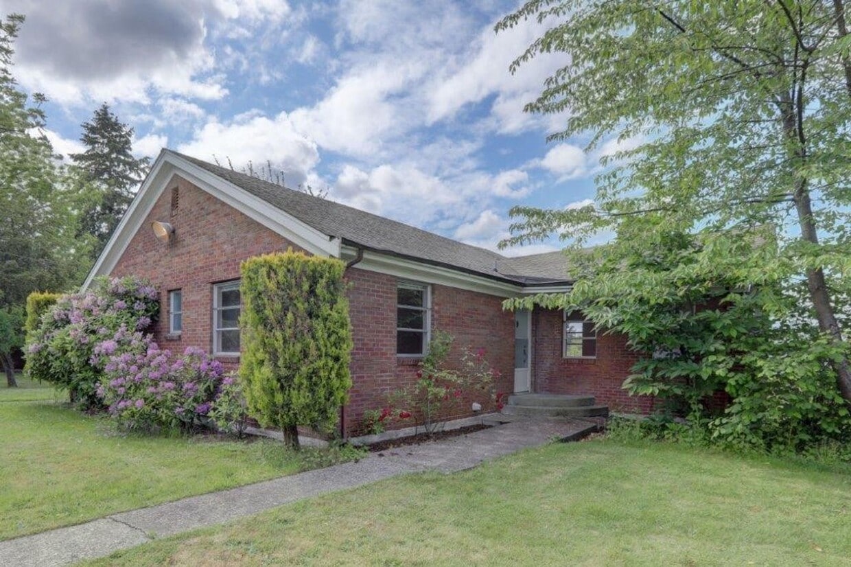 Primary Photo - Newly Renovated Seattle 3bed 2bath Home