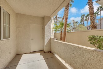 Building Photo - 7103 S Durango Dr