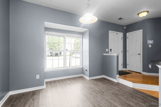Building Photo - 5514 Belle Pond Dr