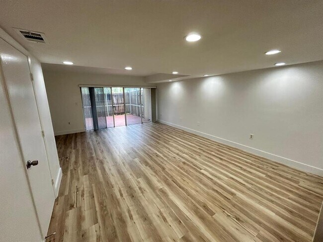 Foto del edificio - 1325 NW 124th Ave