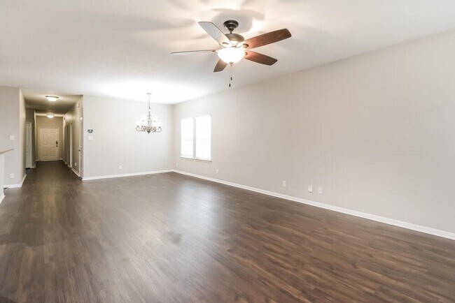 Foto del edificio - 24642 Sandusky Dr