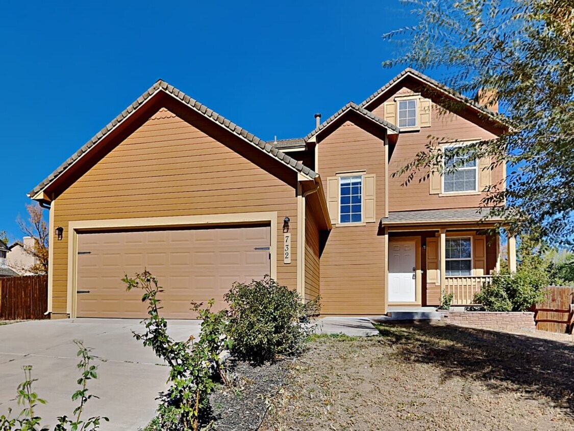 Primary Photo - 732 Ridgebury Pl