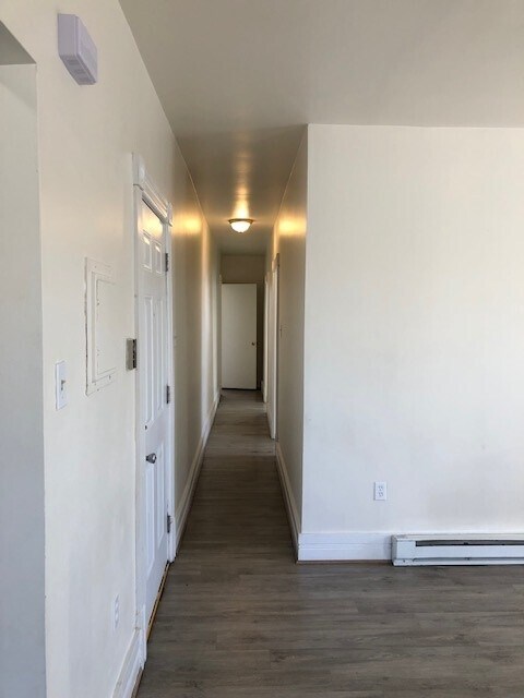 Building Photo - 202 N Potomac St
