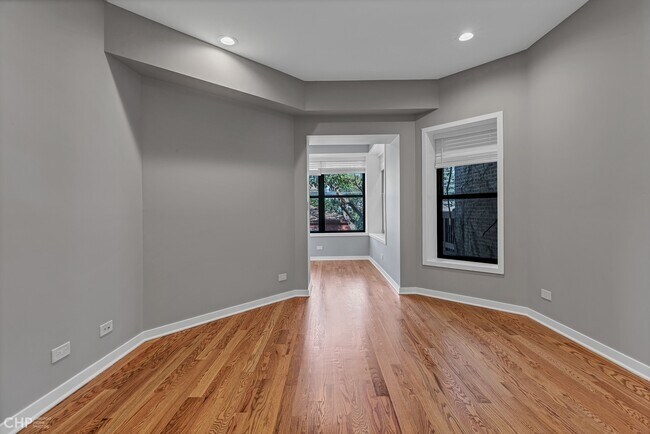 Foto del edificio - 1348 W Bryn Mawr Ave