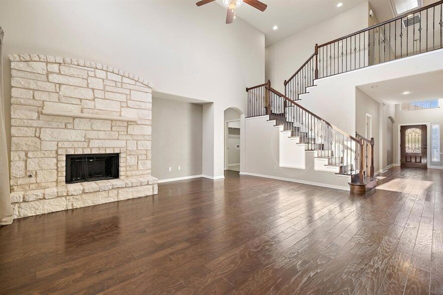 Primary Photo - 2406 Yorkshire Ln