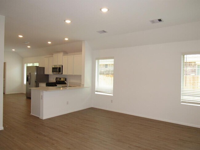 Building Photo - 24011 Forest Dr