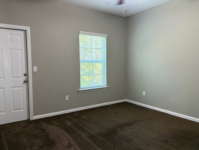 Foto del edificio - 2206 Cedarbrook Ct