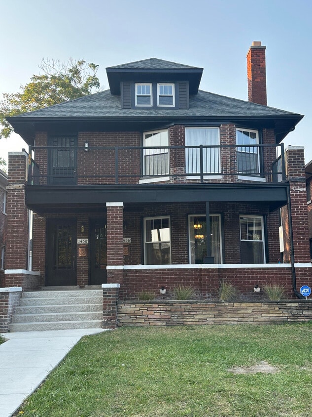 Primary Photo - 1458 Virginia Park St