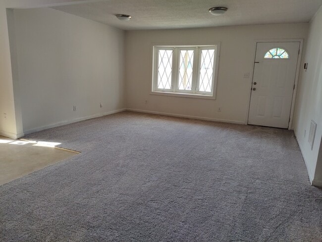 Building Photo - 10401 Starwood Dr