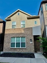 Building Photo - 7513 Laburnam Rd