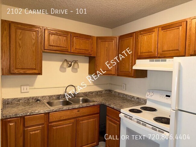 Building Photo - ONE MONTH FREE! Centrally Located 1 Bedroo...