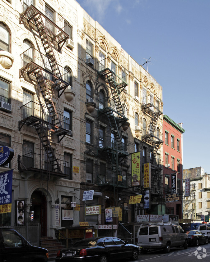 Primary Photo - 19 Eldridge St