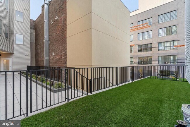 Building Photo - 1643 N 2nd St