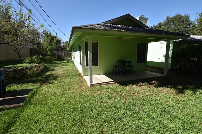 Building Photo - 703 Gamez Cove