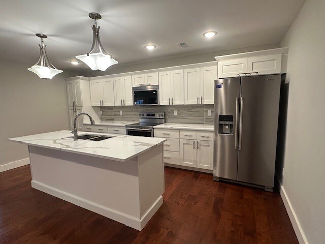 Foto del edificio - 102 Beechwood Ln