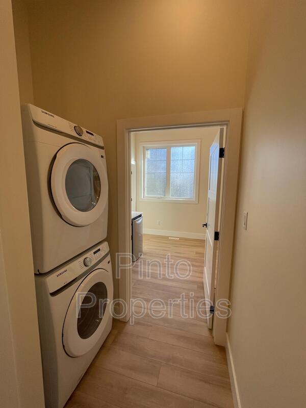Photo principale - 8717-8110 110 St NW
