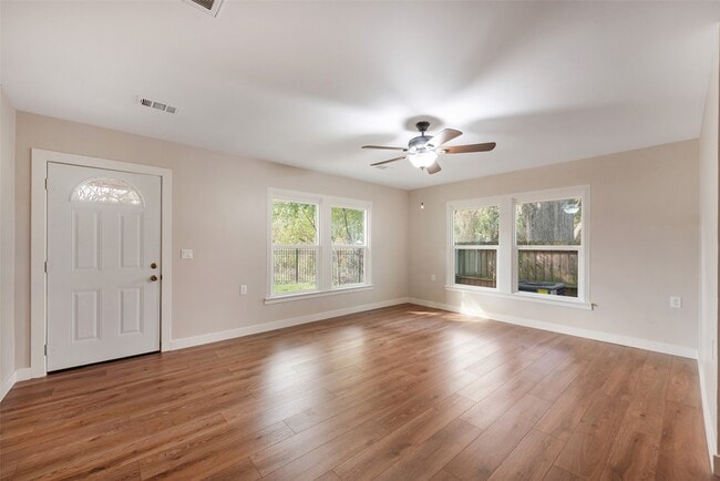 Building Photo - 1200 Adams St