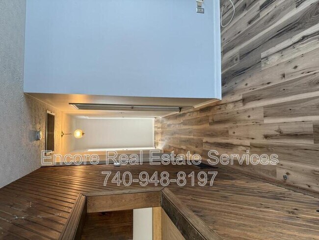 Foto del edificio - 545 Seneca Dr