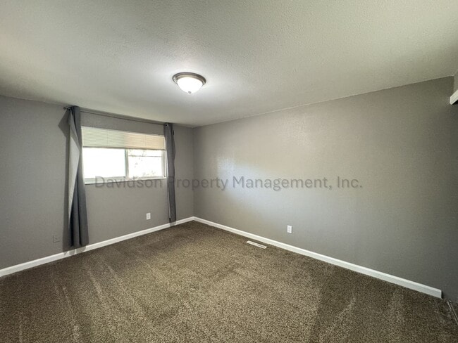 Building Photo - Charming 4 Bedroom Tri-level House in Southeast Colorado Springs MORE PICS TO COME!