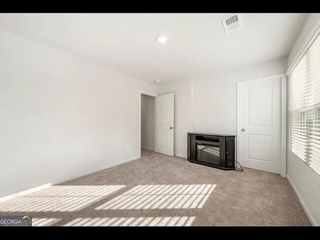 Foto del edificio - 5304 Melbourne Ln