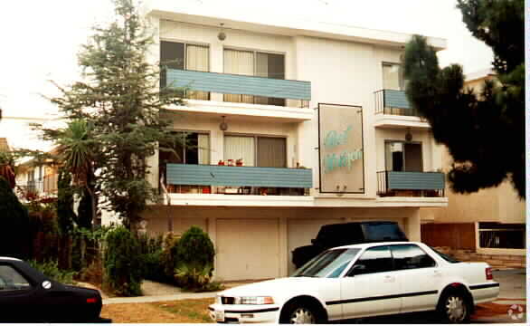Primary Photo - Bel Horizon Apartments