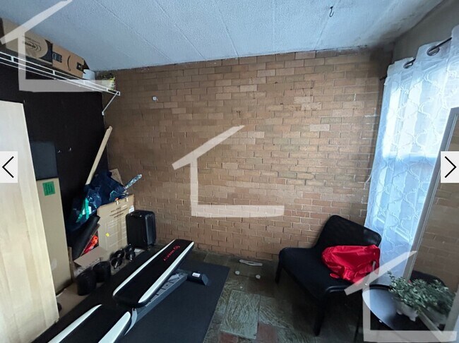 Foto del edificio - 11 Commonwealth Ct