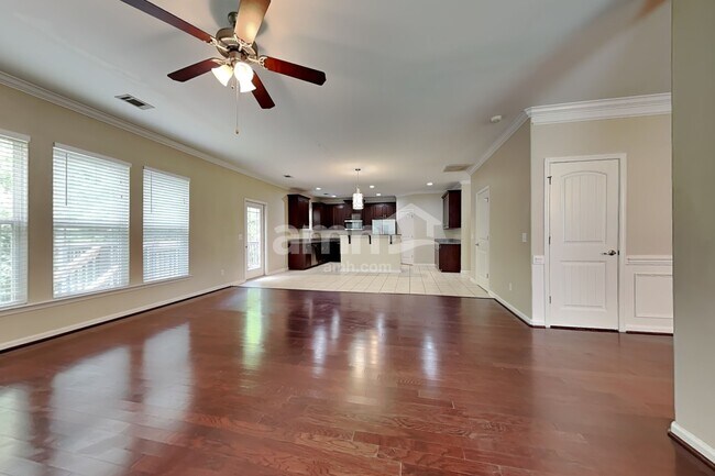 Foto del edificio - 160 Grayson Ave