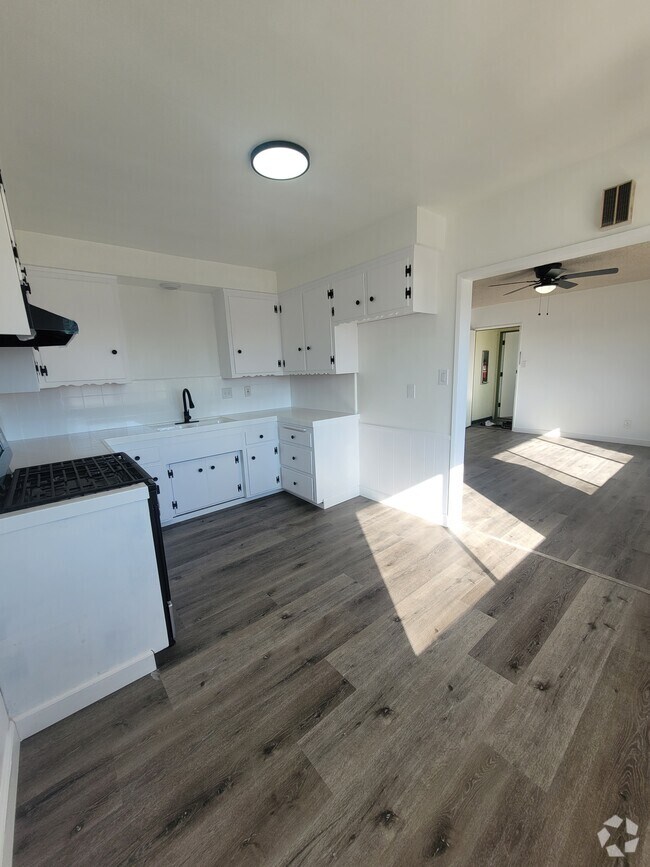 Student Apartments For Rent in Lennox, CA 6 Rentals