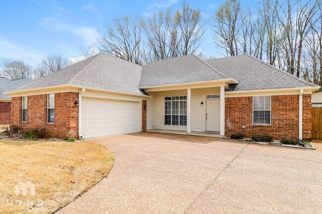 Building Photo - 240 Winding Creek Dr