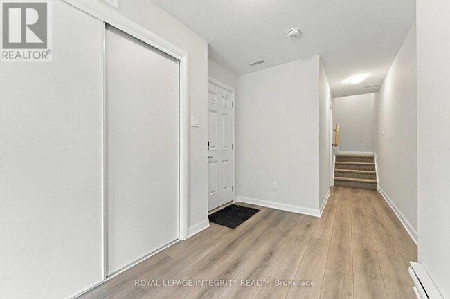Building Photo - 514 Woodlily Private