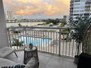 Building Photo - 18061 Biscayne Blvd