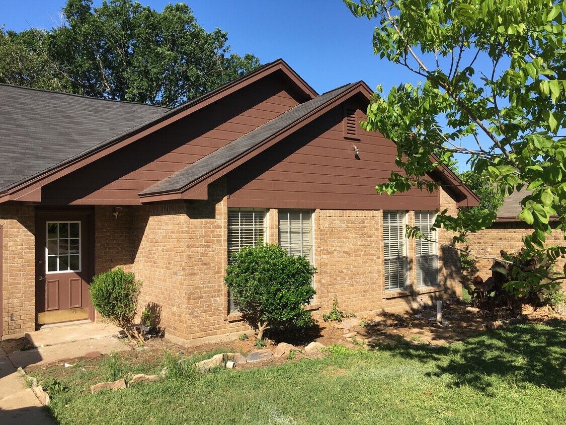Foto principal - 5418 Lansingford Trail