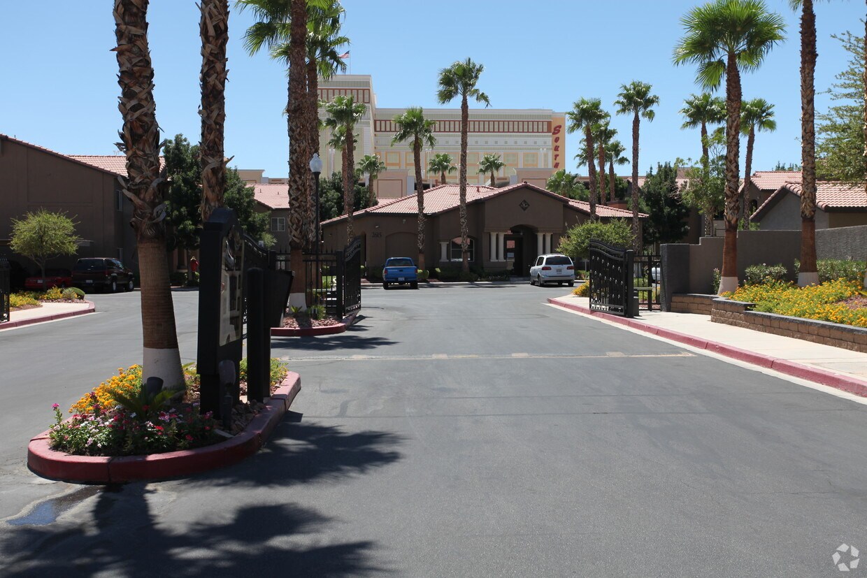 St. James Place Apartments Las Vegas, NV