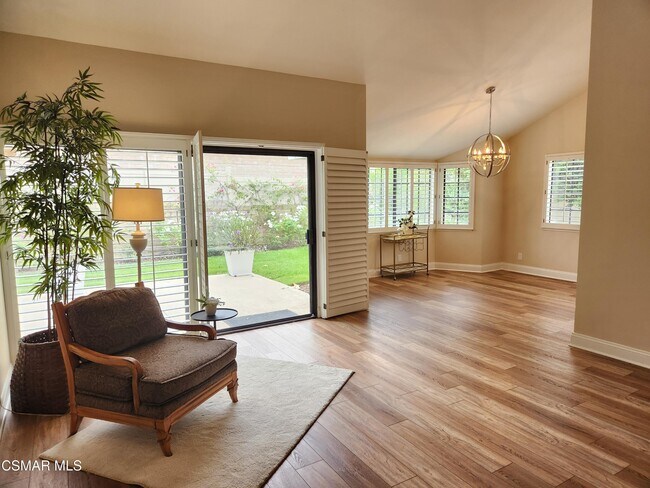 Foto del edificio - 3004 Shadow Brook Ln