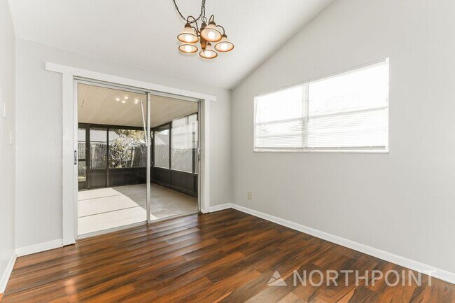 Foto del edificio - 601 Highview Terrace S