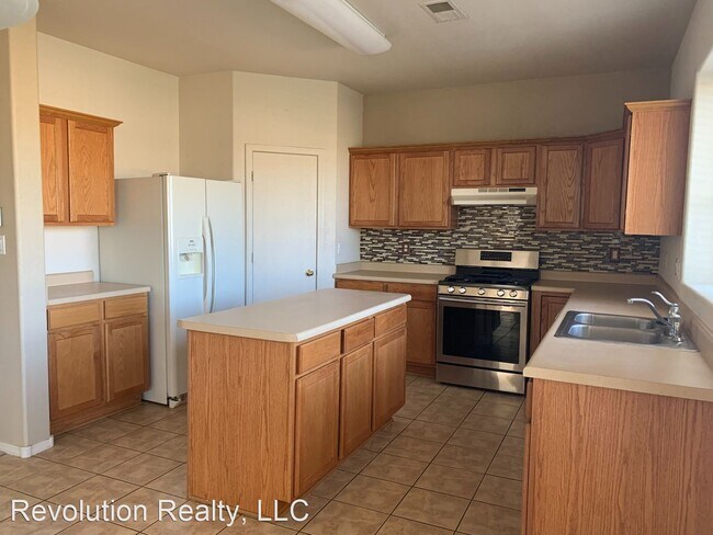 Building Photo - 4 br, 2.5 bath House - 2418 Tuscan Hills Lane