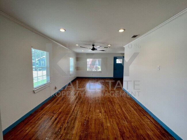 Foto del edificio - 4 Bedroom Home Near UL!